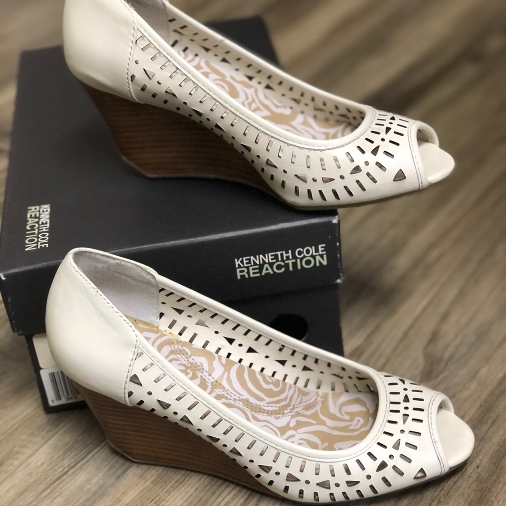 Kenneth Cole pumps